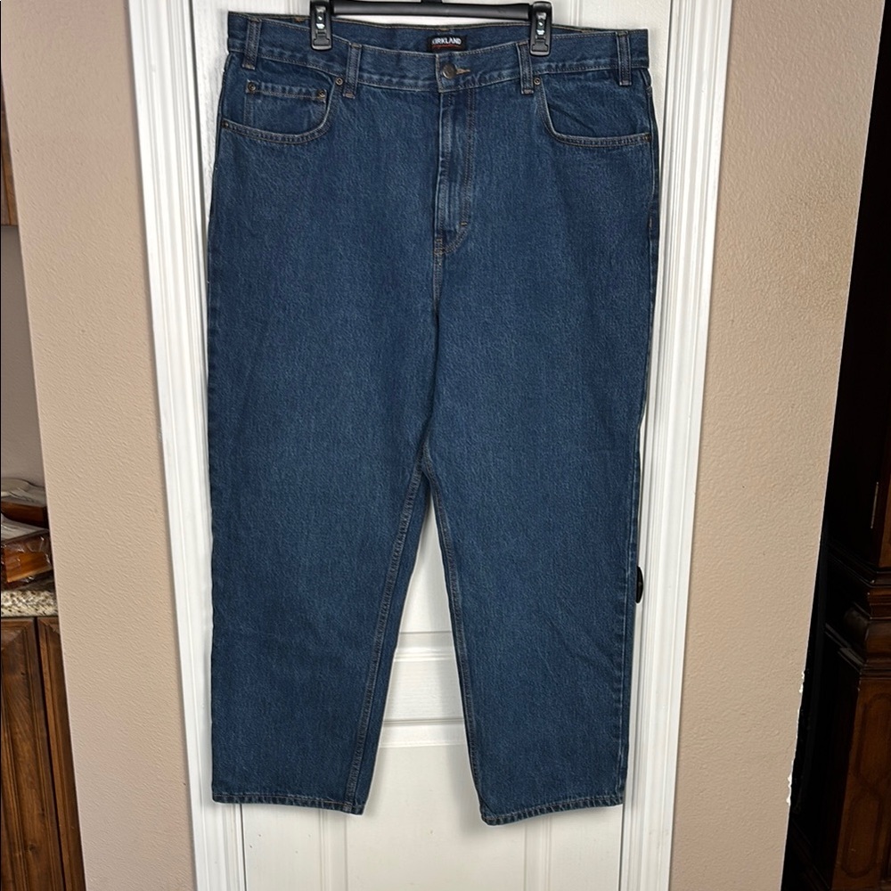 Kirkland‎ Men's 5 Pocket Straight Fit Blue Jeans Size 42 x 30